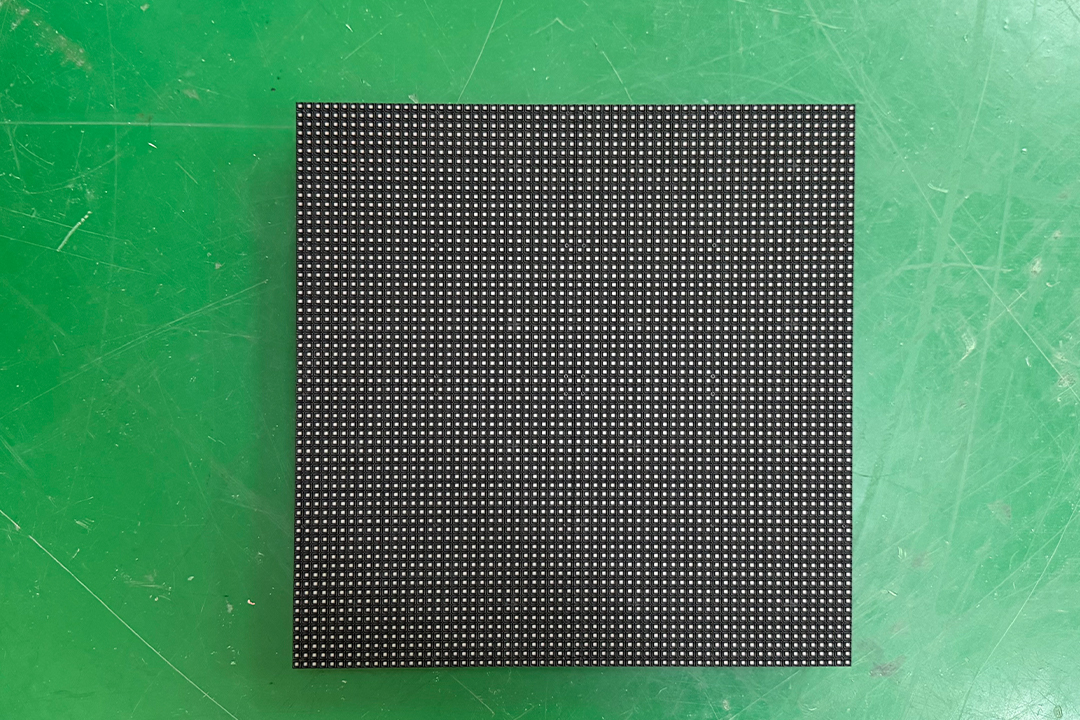 Led Screen Panel Serial Stage Rental LED Screen with Adjustable Angle | uS Series - YUCHIP LED